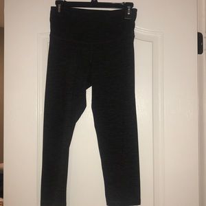 Old Navy High Rise Cropped Leggings